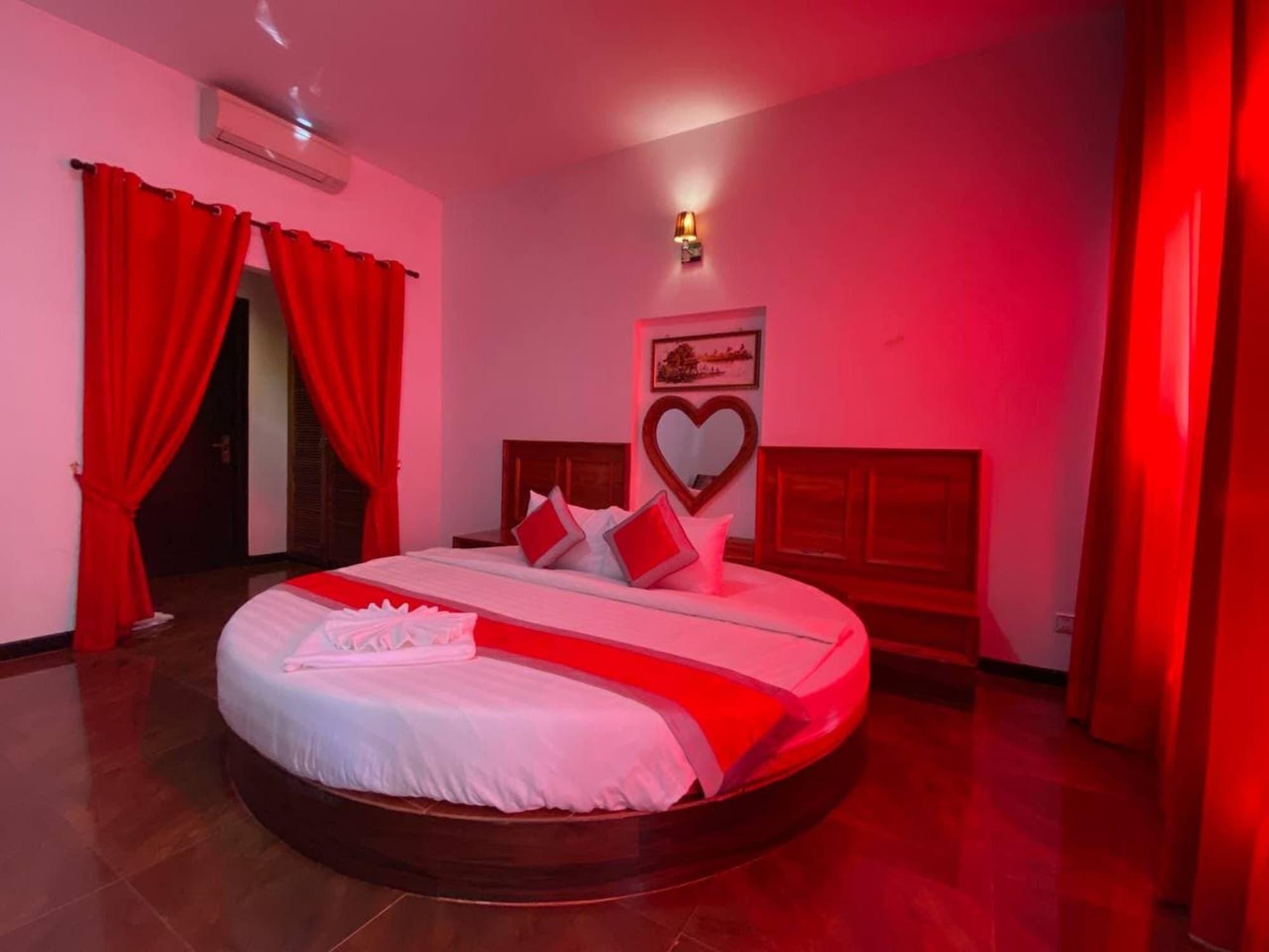 Vimean Sovannaphoum Resort Battambang Exterior photo