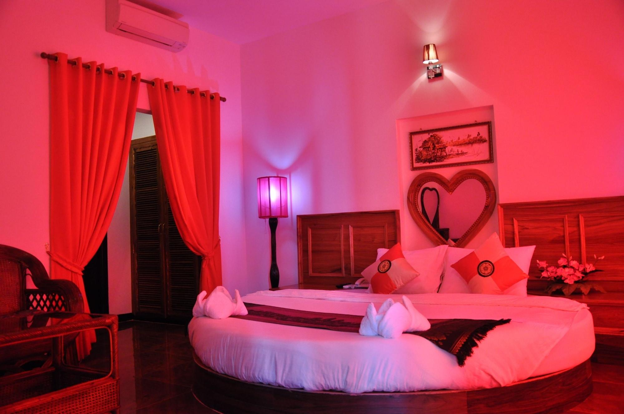Vimean Sovannaphoum Resort Battambang Exterior photo